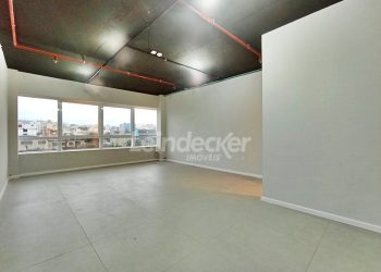 Sala para alugar com 36m², 1 vaga no bairro Santana em Porto Alegre