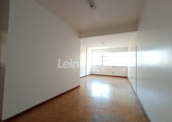 Sala para alugar com 29m² no bairro Centro em Porto Alegre