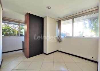 Sala para alugar com 58m², 1 vaga no bairro Higienópolis em Porto Alegre