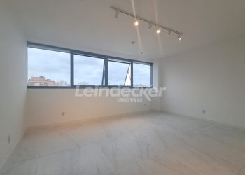 Sala para alugar com 30m² no bairro Jardim Lindóia em Porto Alegre