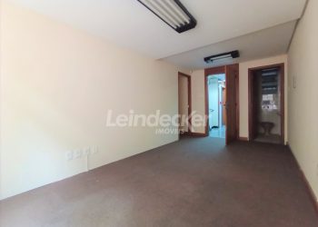 Sala para alugar com 70m² no bairro Centro em Porto Alegre