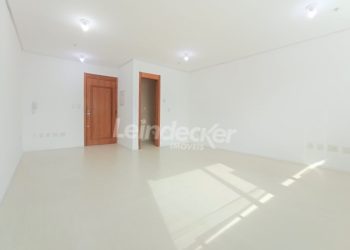 Sala para alugar com 39m², 1 vaga no bairro Auxiliadora em Porto Alegre