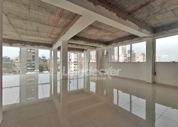 Conjunto para alugar com 100m², 2 vagas no bairro Petrópolis em Porto Alegre