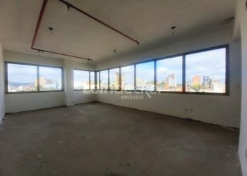 Sala para alugar com 41m², 1 vaga no bairro Petrópolis em Porto Alegre