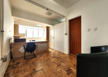 Sala para alugar com 40m² no bairro Centro em Porto Alegre