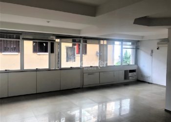 Sala para alugar com 46m², 1 vaga no bairro Independência em Porto Alegre