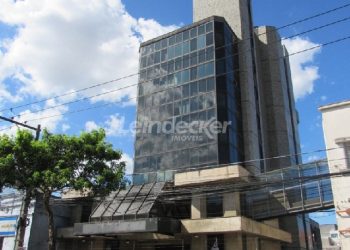 Prédio para alugar com 1.428m², 30 vagas no bairro Floresta em Porto Alegre
