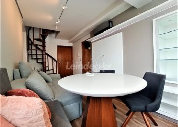 Cobertura para alugar com 115m², 2 dormitórios, 2 vagas no bairro Petrópolis em Porto Alegre