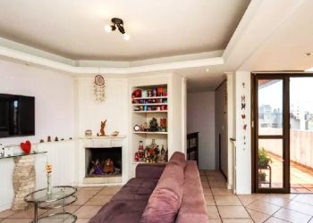 Cobertura para alugar com 140m², 2 dormitórios, 2 vagas no bairro Petrópolis em Porto Alegre