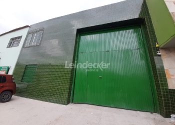 Depósito para alugar com 270m², 2 vagas no bairro Sarandi em Porto Alegre