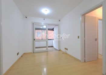 Apartamento para alugar com 65m², 2 dormitórios, 1 vaga no bairro Santo Antônio em Porto Alegre