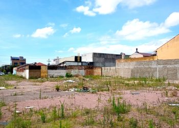 Terreno para alugar com 1.700m² no bairro Camaqua em Porto Alegre