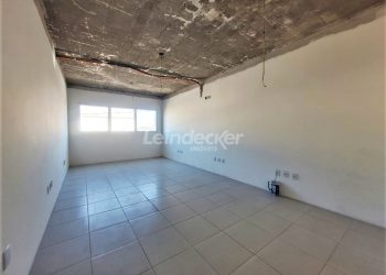 Sala para alugar com 29m² no bairro Cavalhada em Porto Alegre