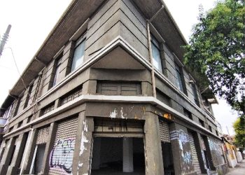 Loja para alugar com 170m², 2 vagas no bairro São João em Porto Alegre