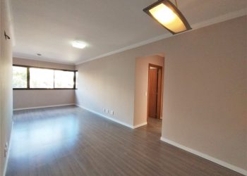 Apartamento para alugar com 75m², 2 dormitórios, 2 vagas no bairro Chácara das Pedras em Porto Alegre