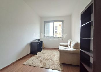 Apartamento para alugar com 68m², 3 dormitórios no bairro Centro em Porto Alegre