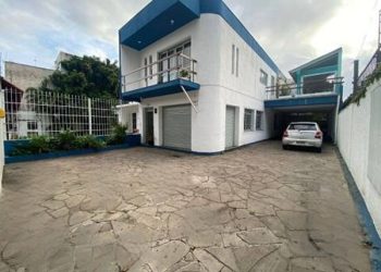 Depósito para alugar com 440m², 2 dormitórios, 6 vagas no bairro Nonoai em Porto Alegre