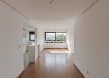 Apartamento para alugar com 65m², 2 dormitórios, 1 vaga no bairro Passo d'Areia em Porto Alegre