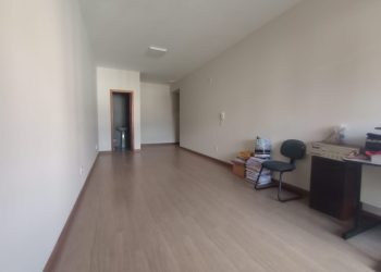 Sala para alugar com 35m² no bairro Auxiliadora em Porto Alegre