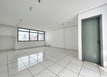 Sala para alugar com 41m² no bairro Centro em Porto Alegre