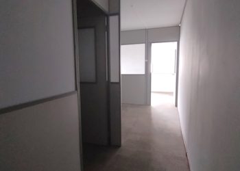 Sala para alugar com 77m² no bairro Floresta em Porto Alegre