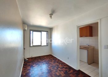 Apartamento para alugar com 44m², 1 dormitório no bairro Centro em Porto Alegre
