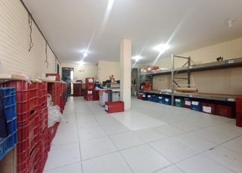 Depósito para alugar com 850m² no bairro Floresta em Porto Alegre