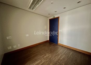 Sala para alugar com 37m² no bairro Três Figueiras em Porto Alegre