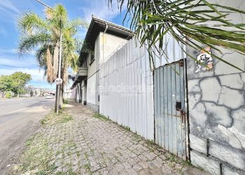 Terreno para alugar com 1.900m² no bairro Navegantes em Porto Alegre