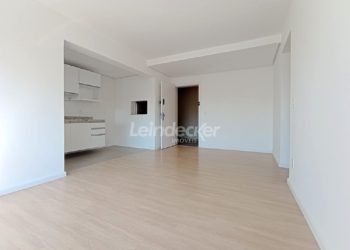 Apartamento para alugar com 77m², 2 dormitórios, 2 vagas no bairro Rio Branco em Porto Alegre