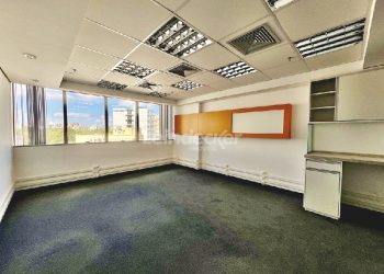 Sala para alugar com 36m² no bairro Cidade Baixa em Porto Alegre