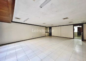 Sala para alugar com 60m² no bairro Centro em Porto Alegre