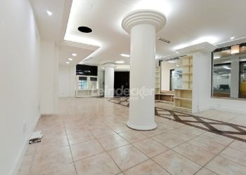Loja para alugar com 241m² no bairro Centro em Porto Alegre