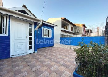 Casa para alugar com 54m², 2 dormitórios no bairro Jardim do Salso em Porto Alegre