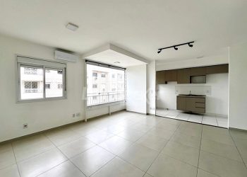 Apartamento para alugar com 64m², 2 dormitórios, 1 vaga no bairro Humaitá em Porto Alegre