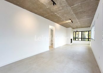 Apartamento para alugar com 80m², 2 dormitórios, 2 vagas no bairro Petrópolis em Porto Alegre