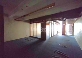 Sala para alugar com 90m² no bairro Centro em Porto Alegre