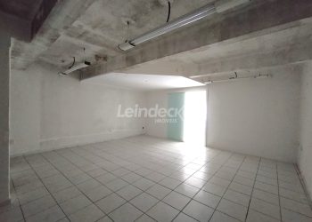 Sala para alugar com 90m² no bairro Centro em Porto Alegre