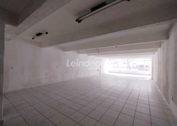 Sala para alugar com 90m² no bairro Centro em Porto Alegre