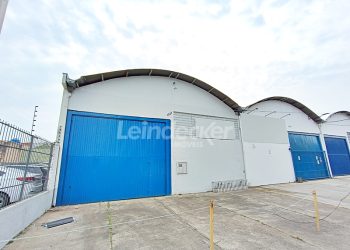 Depósito para alugar com 500m², 3 vagas no bairro Jardim Botânico em Porto Alegre