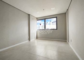 Sala para alugar com 25m², 1 vaga no bairro São Sebastião em Porto Alegre