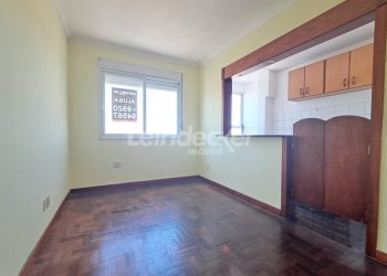 Apartamento para alugar com 43m², 1 dormitório no bairro Centro em Porto Alegre