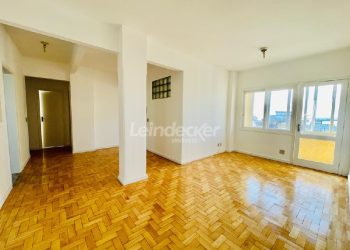 Apartamento para alugar com 101m², 3 dormitórios no bairro Centro em Porto Alegre