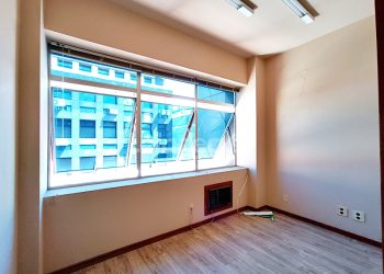 Sala para alugar com 39m² no bairro Rio Branco em Porto Alegre