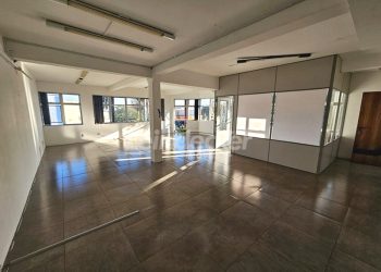 Sala para alugar com 80m² no bairro Navegantes em Porto Alegre