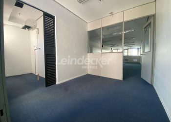 Sala para alugar com 45m² no bairro Centro em Porto Alegre