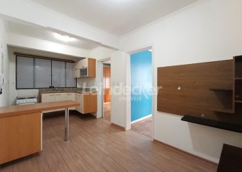 Apartamento para alugar com 40m², 2 dormitórios no bairro Petrópolis em Porto Alegre