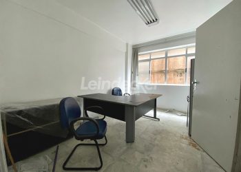 Sala para alugar com 28m² no bairro Centro em Porto Alegre