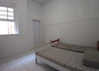 JK para alugar com 20m², 1 dormitório no bairro Floresta em Porto Alegre