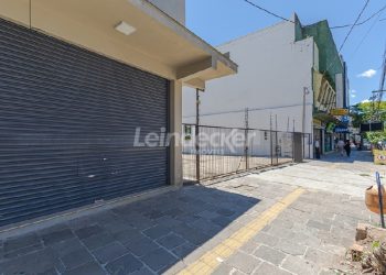 Loja para alugar com 61m², 2 vagas no bairro São Geraldo em Porto Alegre